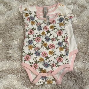 Chickpea Organic Onesie Bundle (3)